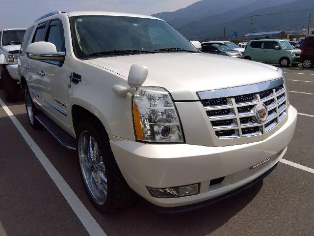 2008 Cadillac Escalade – thumbnail 4