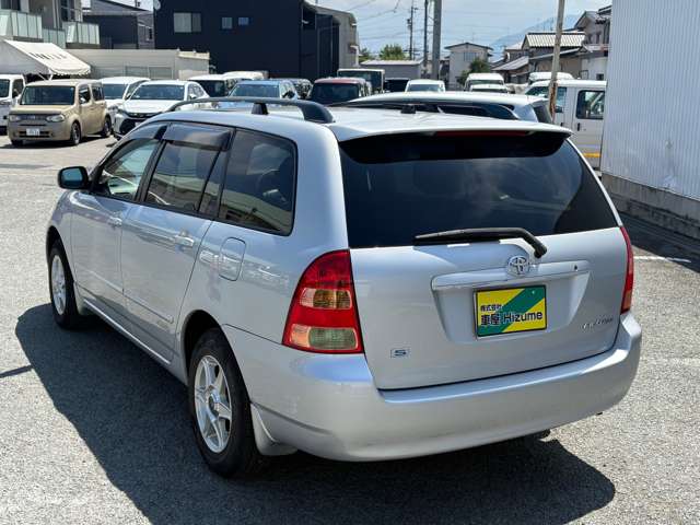 2004 Toyota Corolla Fielder – thumbnail 4