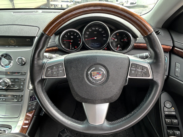2009 Cadillac CTS – thumbnail 3