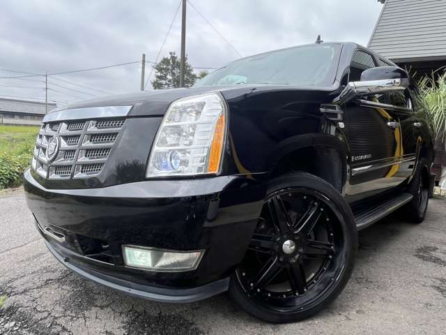 2008 Cadillac Escalade – thumbnail 3