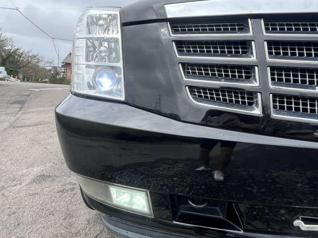 2008 Cadillac Escalade – thumbnail 4