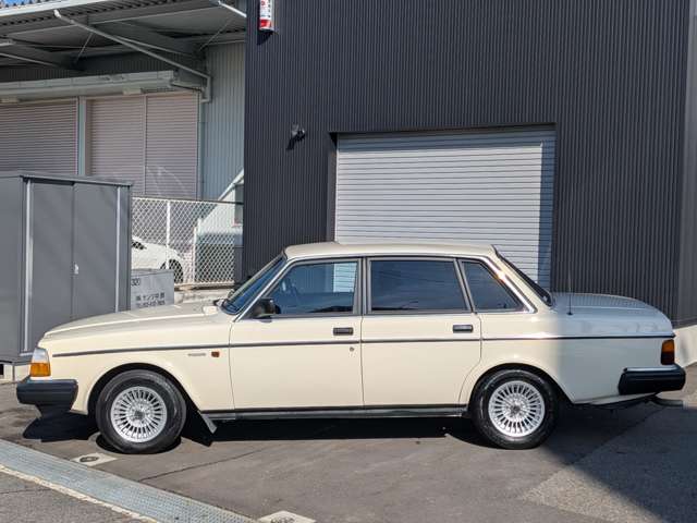 1990 Volvo 240 – thumbnail 3