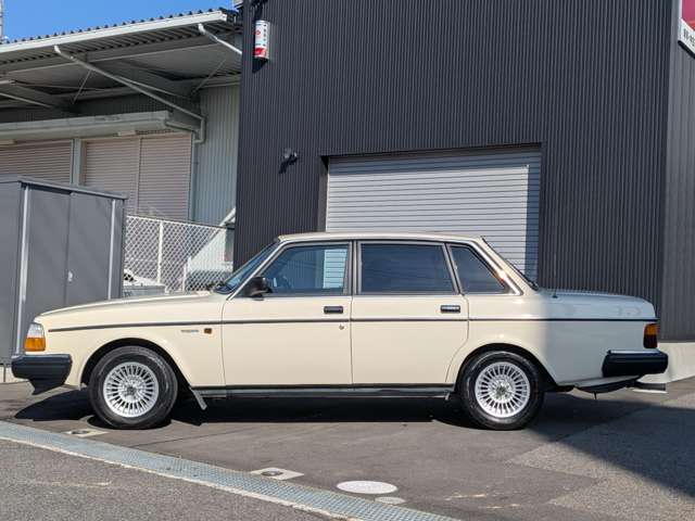 1990 Volvo 240 – thumbnail 4