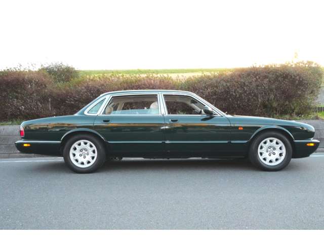 1998 Jaguar XJ – thumbnail 2