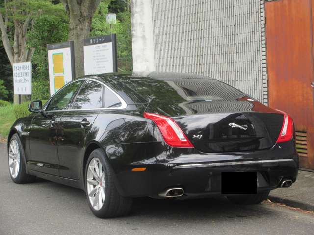 2011 Jaguar XJ – thumbnail 4