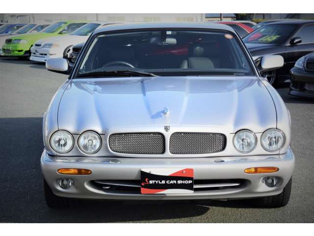2002 Jaguar XJ – thumbnail 2