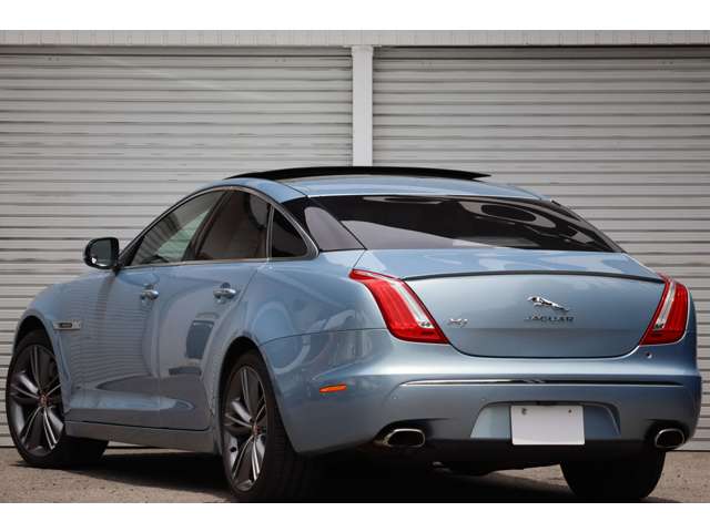 2010 Jaguar XJ – thumbnail 2