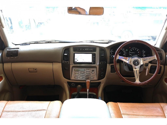 2005 Toyota Land Cruiser 100 – thumbnail 4