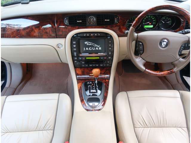 2007 Jaguar XJ – thumbnail 3