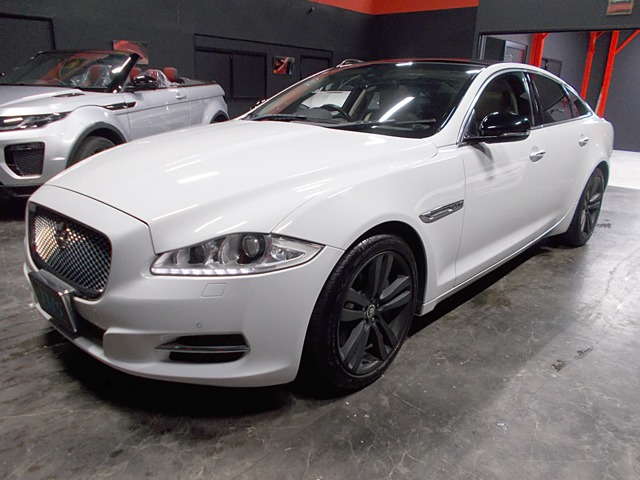 2010 Jaguar XJ