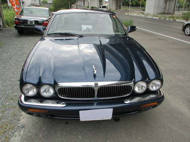 2000 Jaguar XJ – thumbnail 2