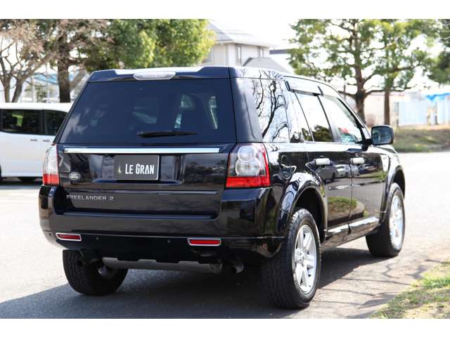 2011 Land Rover Freelander 2 – thumbnail 3