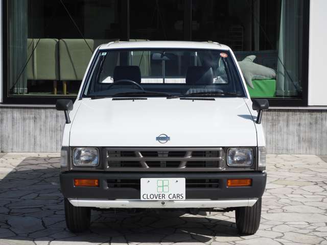 1995 Nissan Datsun – thumbnail 2