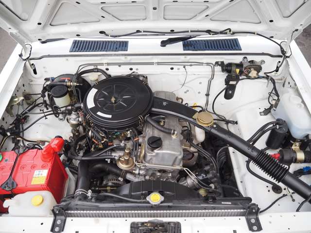 1995 Nissan Datsun – thumbnail 3