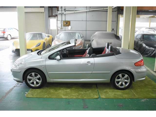 2008 Peugeot 307CC – thumbnail 4