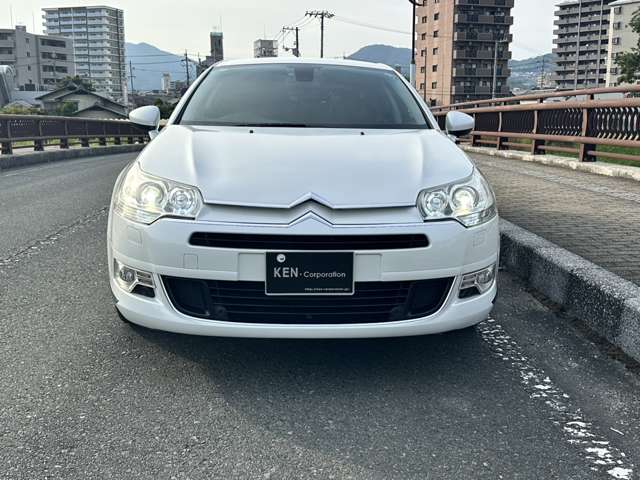 2010 Citroën C5 Sedan – thumbnail 2