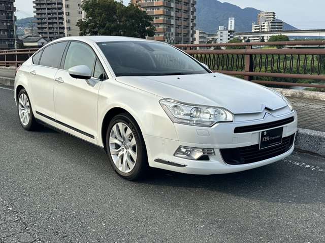 2010 Citroën C5 Sedan – thumbnail 3