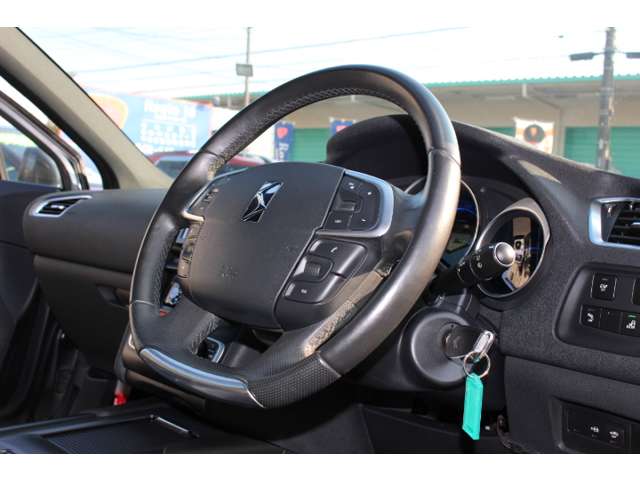 2011 Citroën DS4 – thumbnail 4