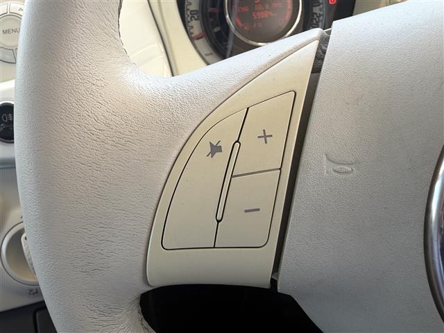 2010 Fiat 500C – thumbnail 4