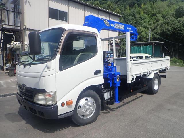 2010 Hino Dutro – thumbnail 4