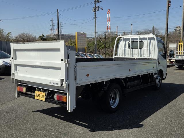 2009 Hino Dutro – thumbnail 4
