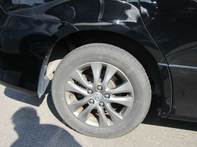 2011 Toyota Voxy – thumbnail 4