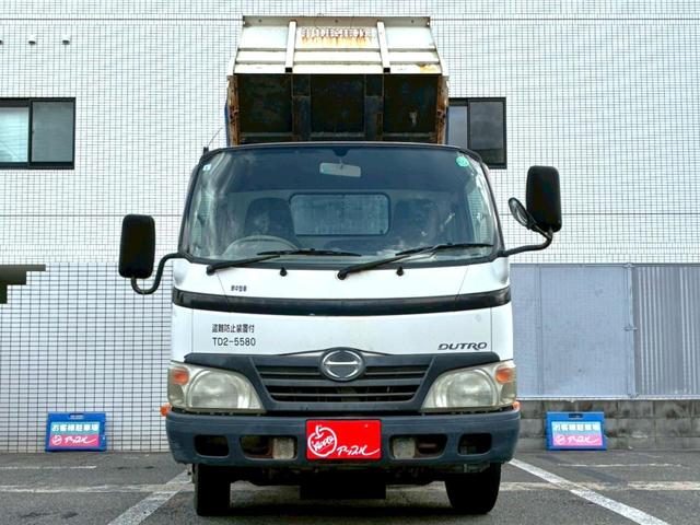 2011 Hino Dutro – thumbnail 4