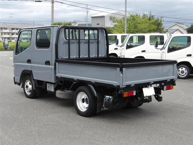 2011 Mitsubishi Fuso Canter – thumbnail 4