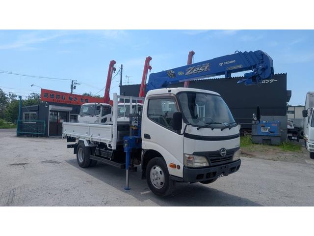 2011 Hino Dutro – thumbnail 4
