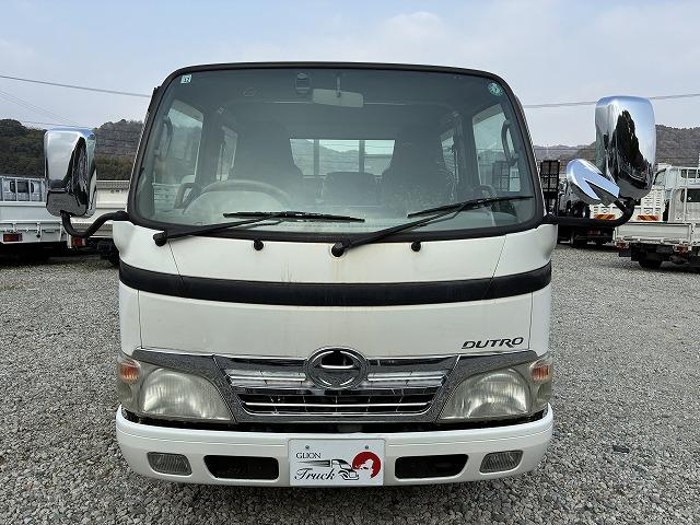 2010 Hino Dutro – thumbnail 2