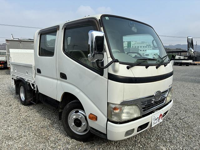 2010 Hino Dutro – thumbnail 3