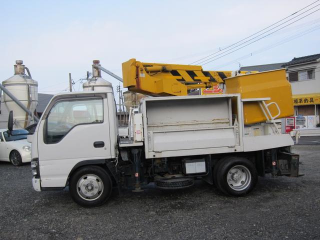 2006 Isuzu Elf – thumbnail 2