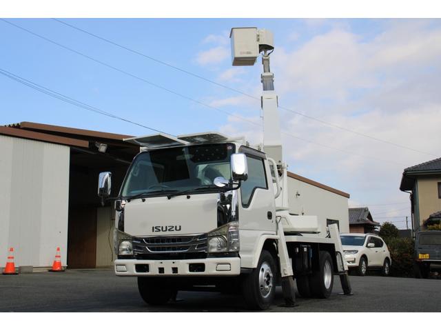2008 Isuzu Elf – thumbnail 2