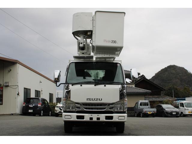 2008 Isuzu Elf – thumbnail 3