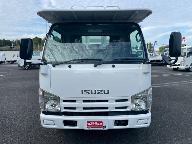 2011 Isuzu Elf – thumbnail 2