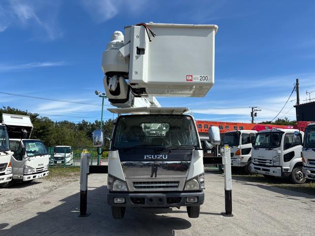 2006 Isuzu Elf – thumbnail 2
