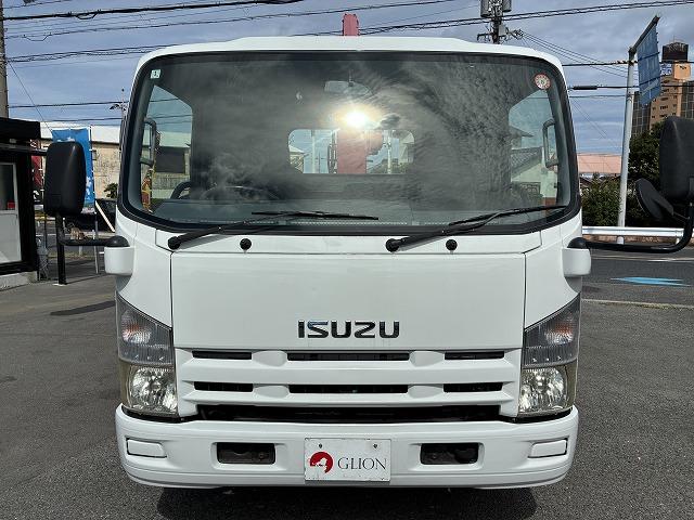 2011 Isuzu Elf – thumbnail 2