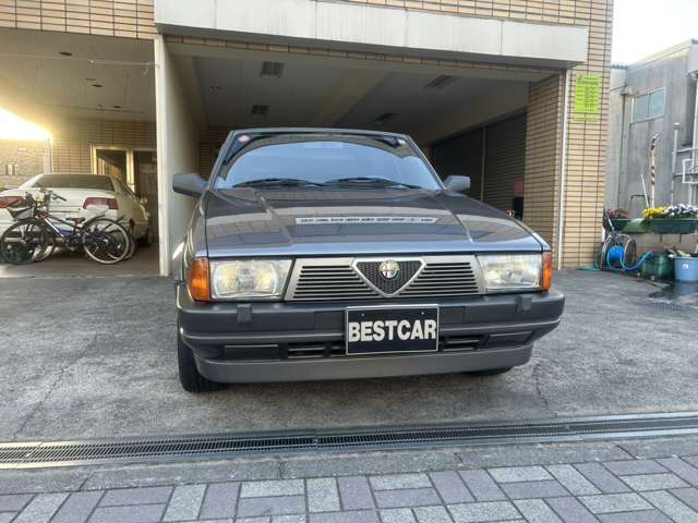 1988 Alfa Romeo 75 – thumbnail 3