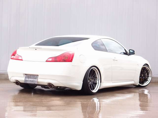2008 Nissan Skyline Coupe – thumbnail 2