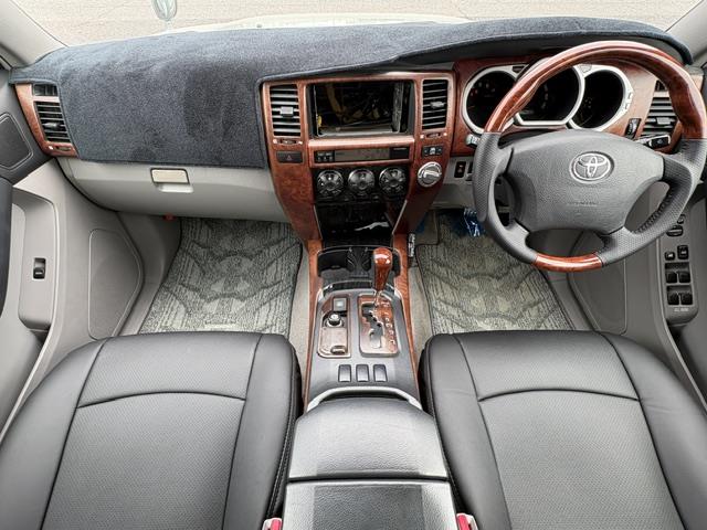 2007 Toyota Hilux Surf – thumbnail 3