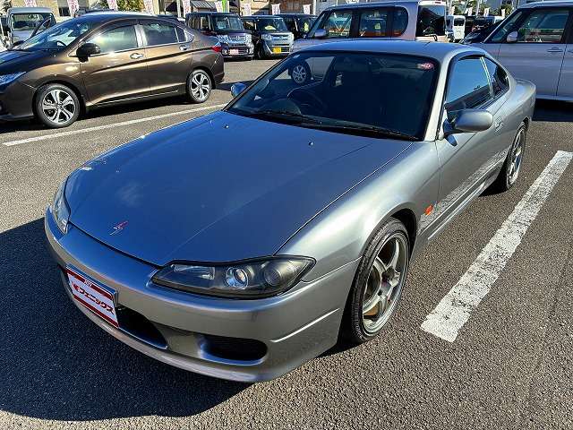 1999 Nissan Silvia – thumbnail 3