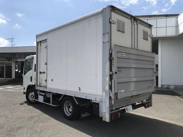 2008 Isuzu Elf – thumbnail 4