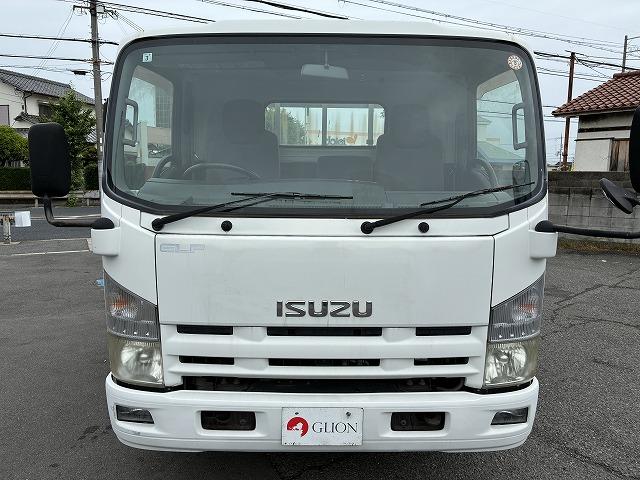 2011 Isuzu Elf – thumbnail 2