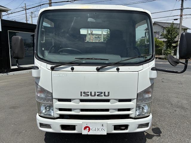 2011 Isuzu Elf – thumbnail 2