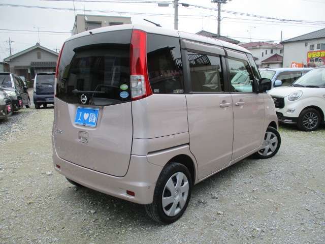 2011 Nissan Roox – thumbnail 2