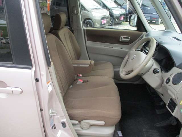 2011 Nissan Roox – thumbnail 4