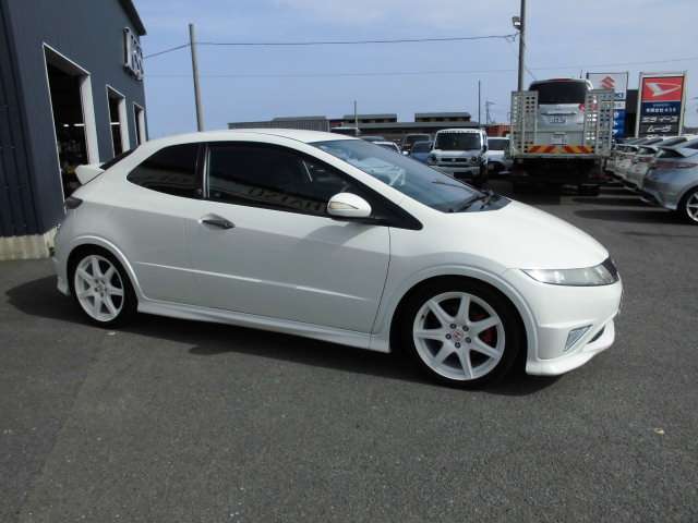 2011 Honda Civic Type R Euro – thumbnail 3
