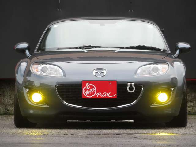 2011 Mazda Roadster – thumbnail 3