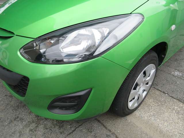 2011 Mazda Demio – thumbnail 2