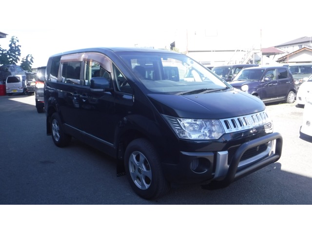 2011 Mitsubishi Delica D:5